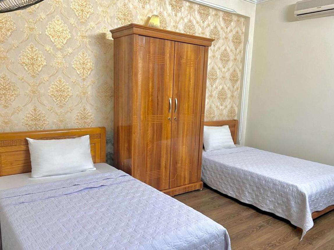 Thu Ha Hotel Uong Bi Экстерьер фото