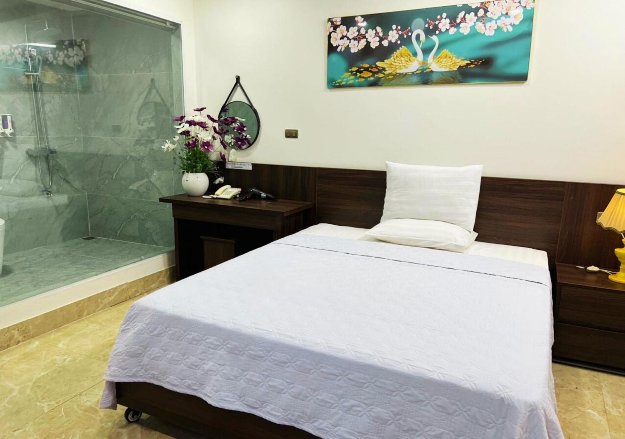 Thu Ha Hotel Uong Bi Экстерьер фото