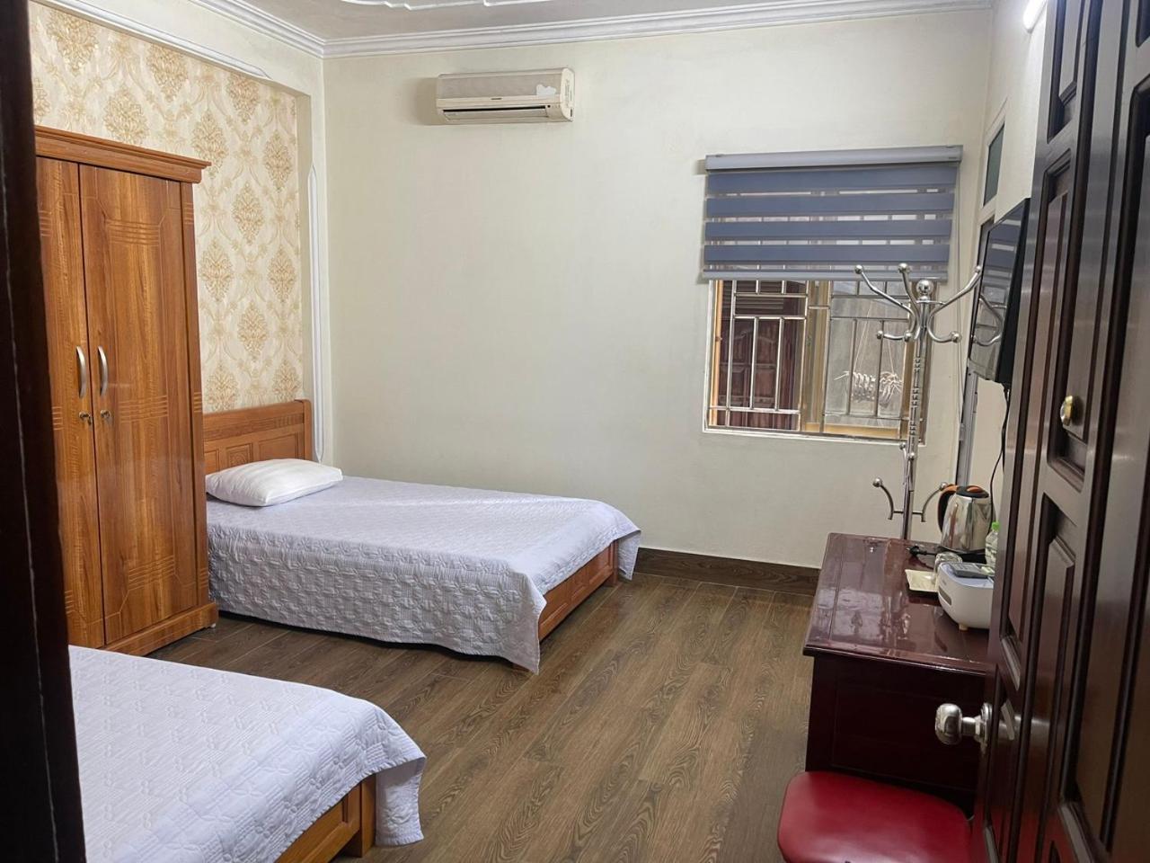 Thu Ha Hotel Uong Bi Экстерьер фото